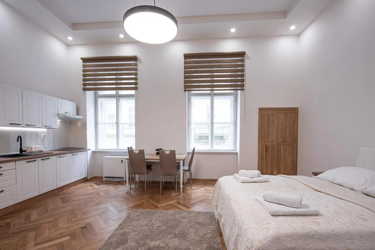 Dlazdena Apartments Prague