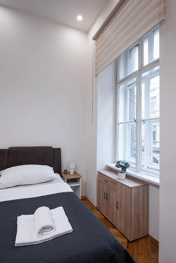 Dlazdena Apartments Prague