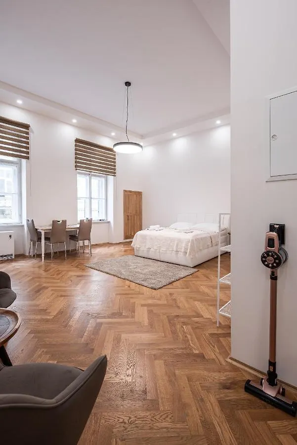 Dlazdena Apartments Prague