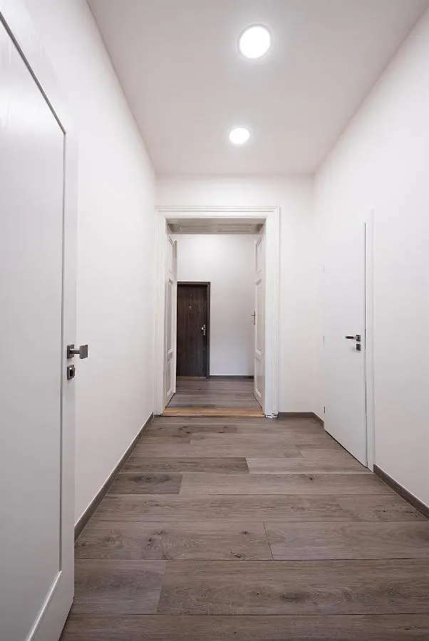 Dlazdena Apartments Prague