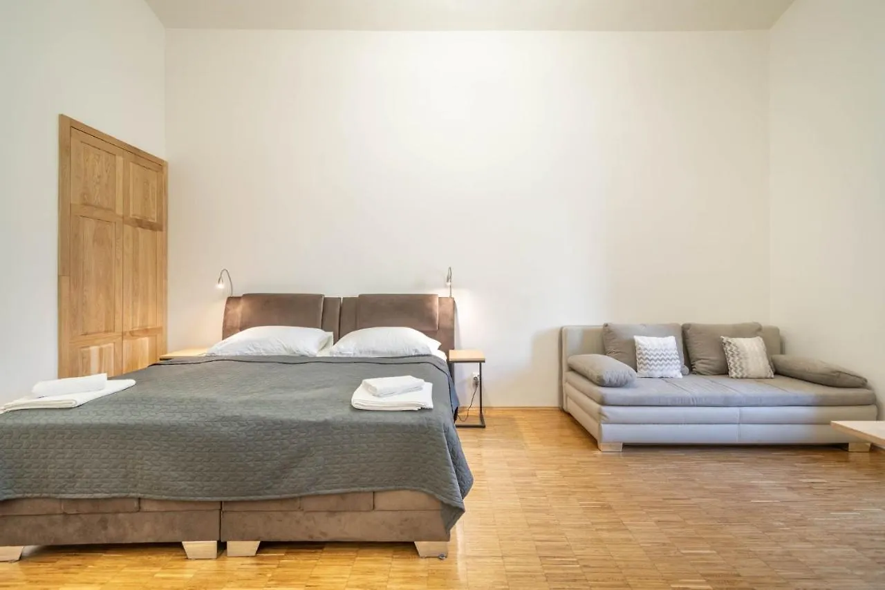Dlazdena Apartments Praha 0*,  Česká republika