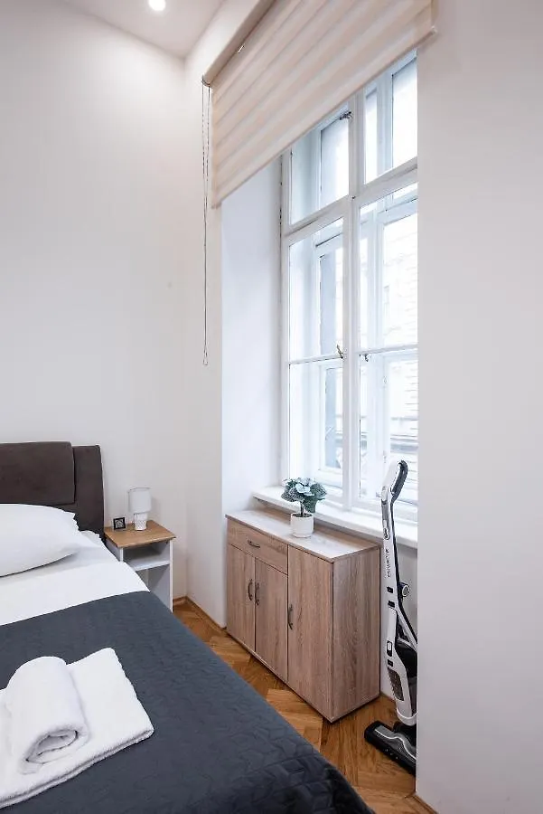 Dlazdena Apartments Praha