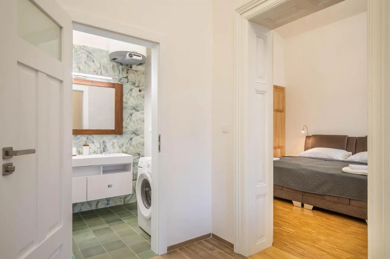 Dlazdena Apartments Praha
